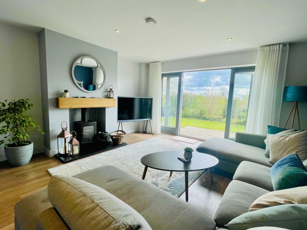 Additional image 22 of Petersfield, Stretham, Ely