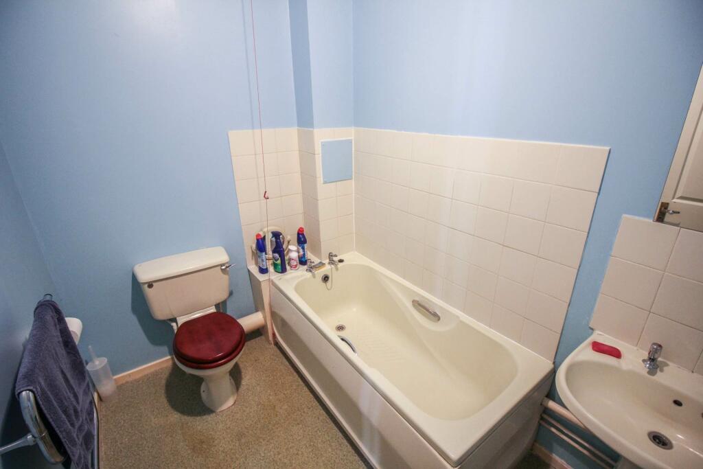 Additional image 9 of Birnbeck Court-Overs 60`s Ground Floor Flat