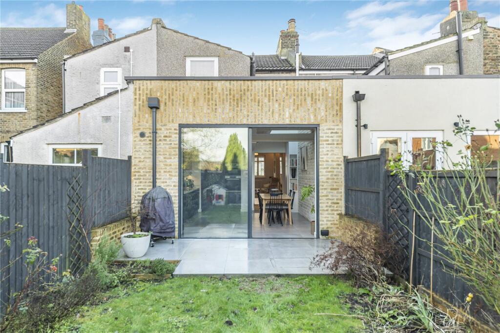 Additional image 12 of Chatterton Road, Bromley, BR2