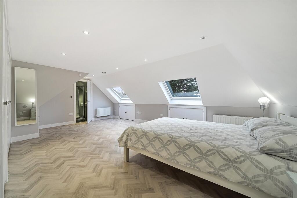 Additional image 21 of Hollydale Drive, Bromley