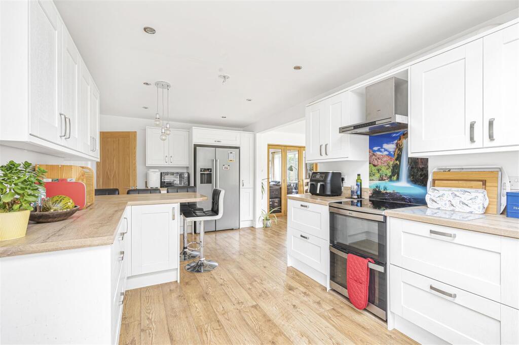 Additional image 5 of Manor Close, Seaford