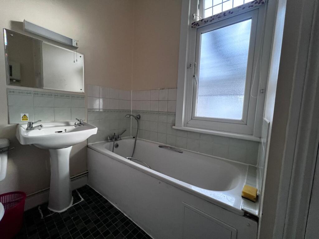 Additional image 10 of 28 Queens Road, Beckenham, Greater London, BR3