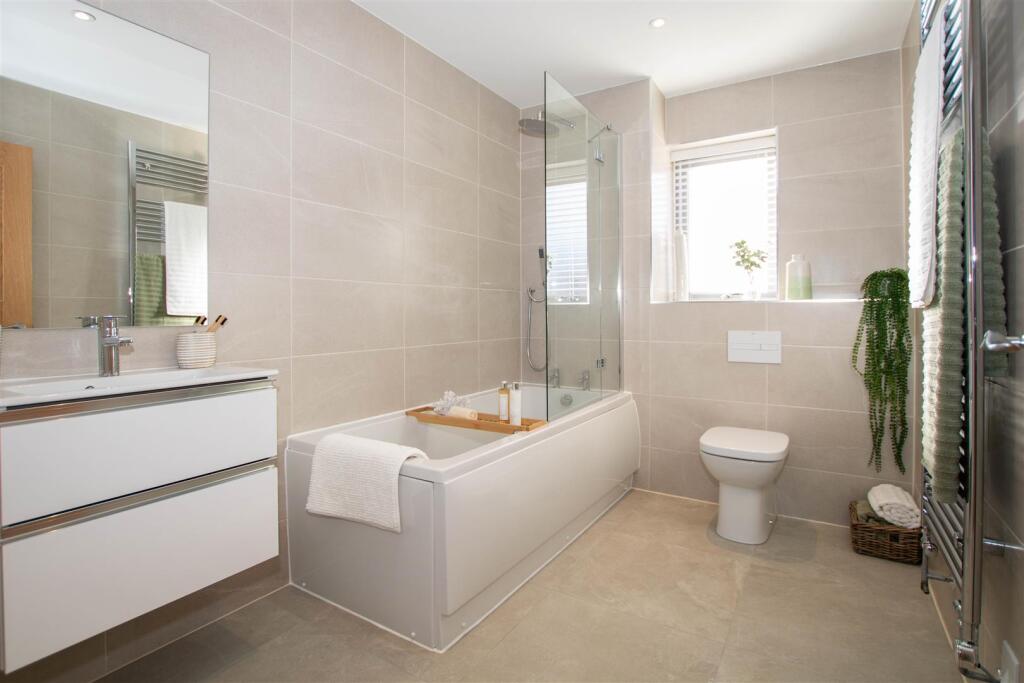 Additional image 11 of Poppy Field, Water Lane, Steeple Bumpstead