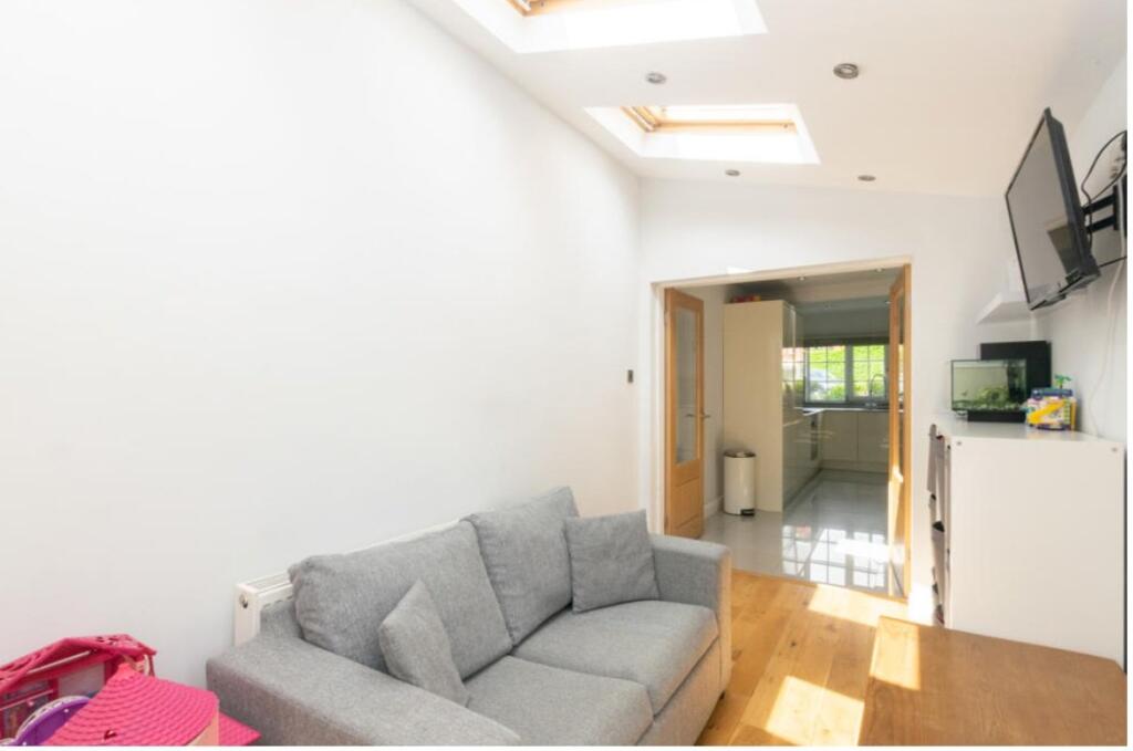 Additional image 10 of Fairfax Avenue, Drighlington, Bradford, West Yorkshire, BD11