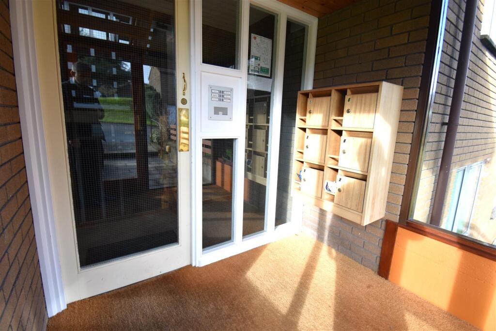 Additional image 15 of Spacious Balcony Apartment With Stunning Views & No Onward Chain