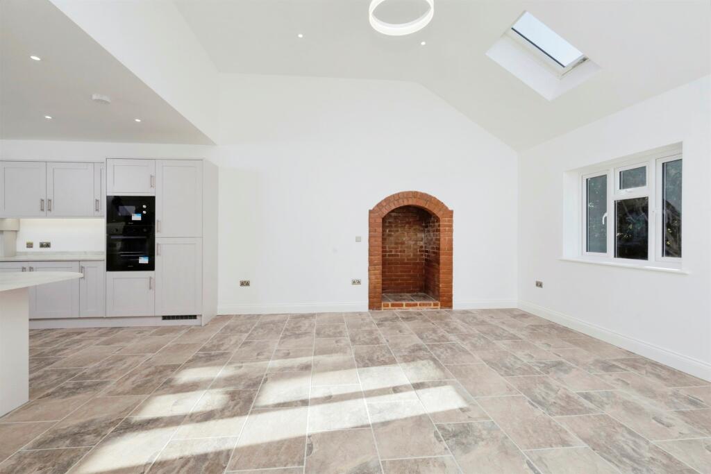 Additional image 5 of The Drive, Hellingly, Hailsham