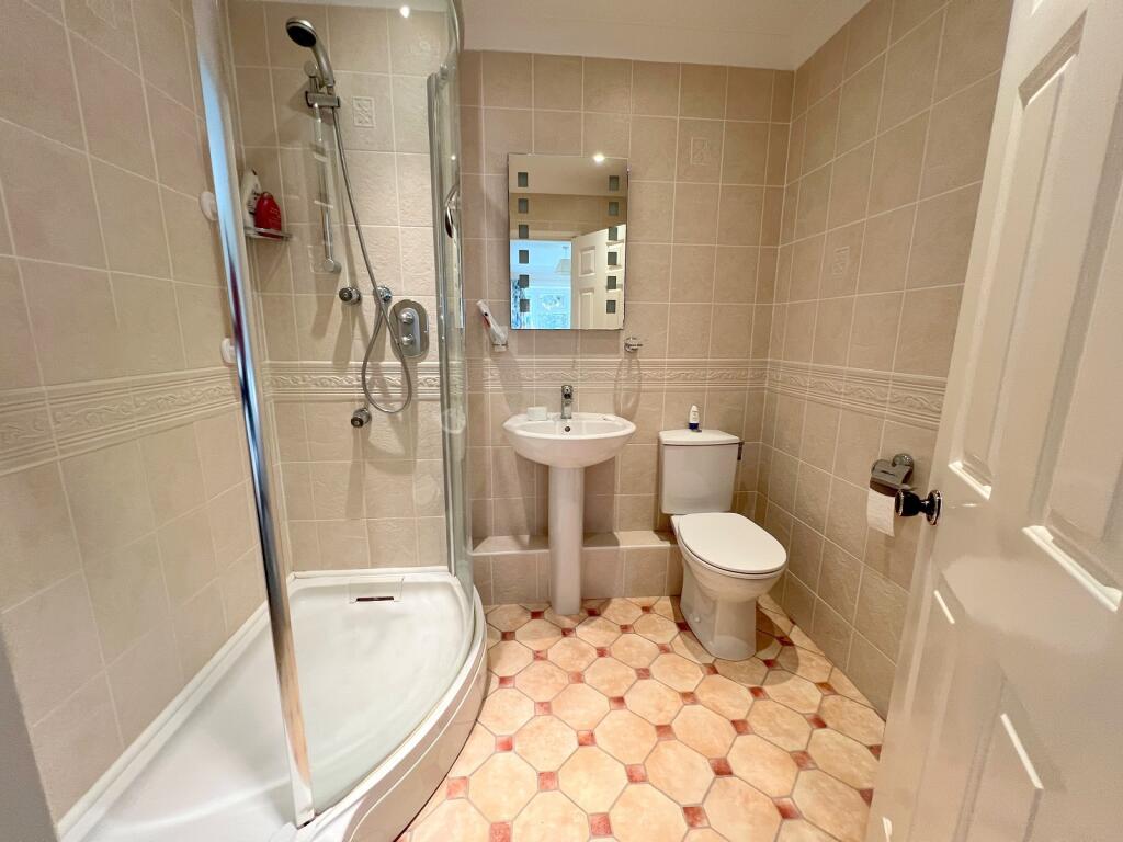 Additional image 6 of Mendip Close, New Milton, Hampshire. BH25 6TY