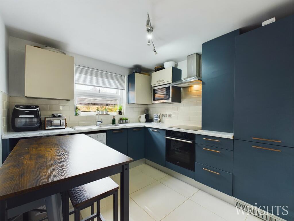 Additional image 14 of By the Mount, Welwyn Garden City, AL7