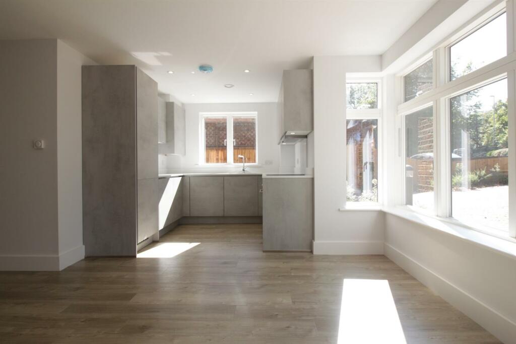 Additional image 13 of Flat 2, 317 Hills Road, Cambridge