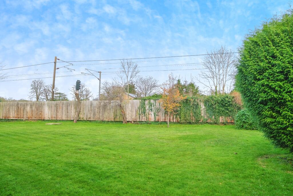 Additional image 16 of De Freville Road, Great Shelford, Cambridge, Cambridgeshire, CB22