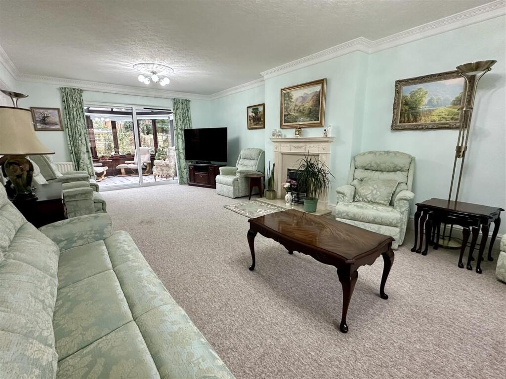 Additional image 5 of Holt Gardens, Studley