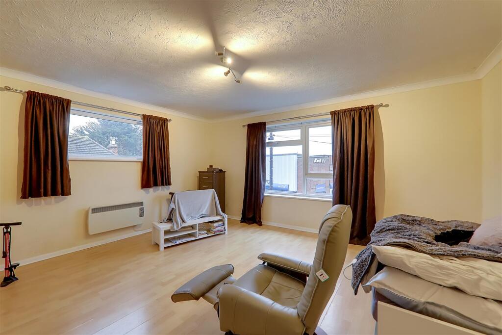 Additional image 7 of Hertford Road, Worthing, BN11