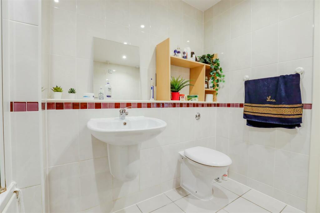 Additional image 10 of Genoa House, Penstone Court, Century Wharf