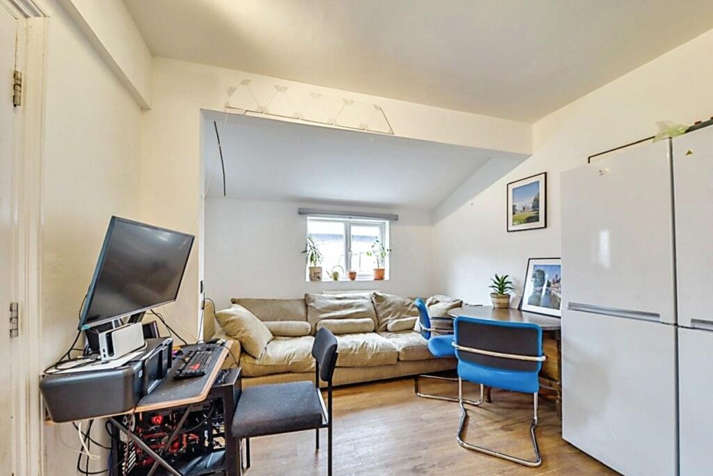 Additional image 5 of Elizabeth Way, Cambridge, Cambridgeshire, CB4