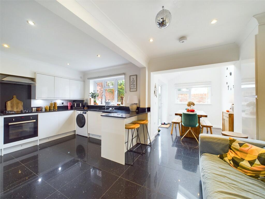 Additional image 18 of Sycamore Close, Christchurch, Dorset, BH23