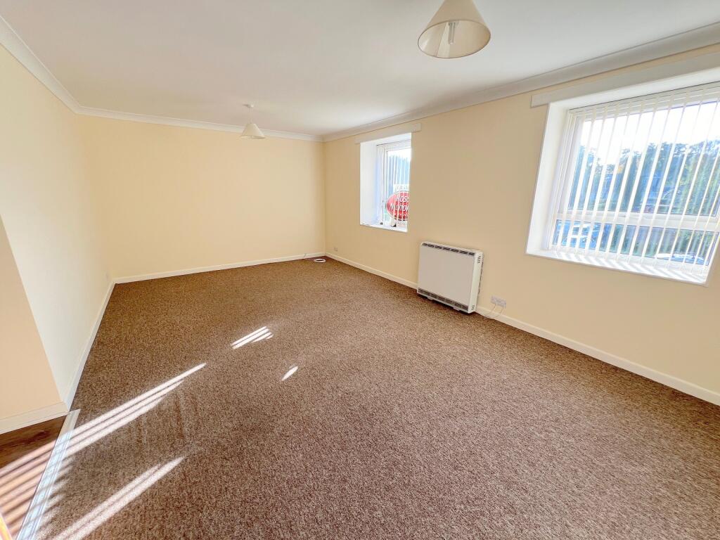 Additional image 6 of Ferndale Road, New Milton, Hampshire. BH25 5EY