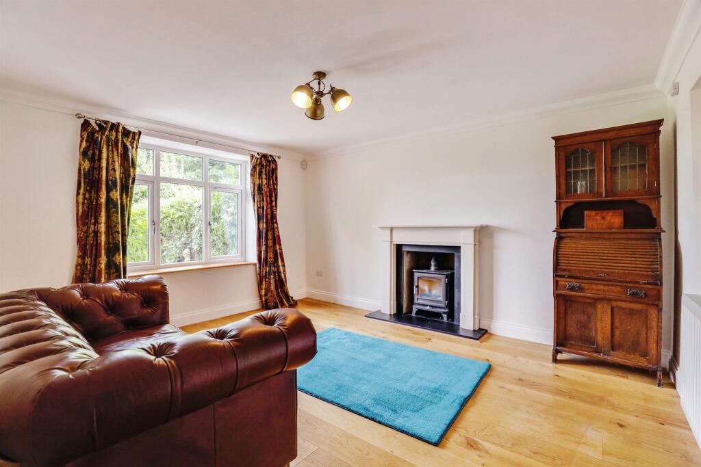 Additional image 6 of Glebeland Cottages, Gwaelod-Y-Garth, Cardiff