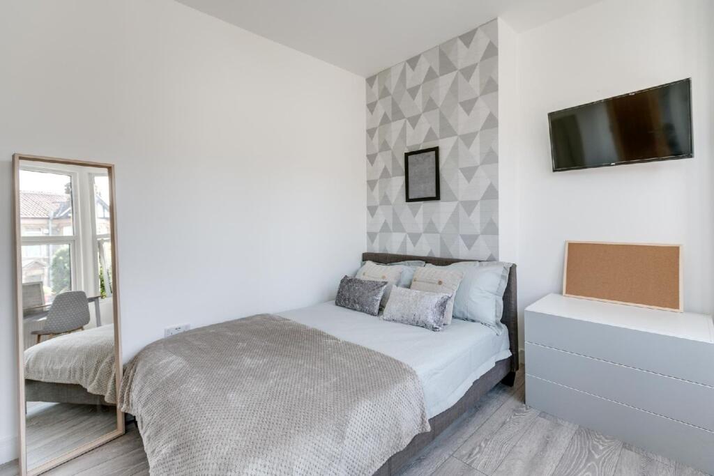 Additional image 17 of Elmgrove Road, Fishponds, Bristol, Bristol, BS16