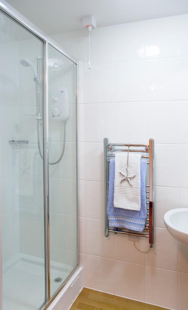 Additional image 9 of 6 bed student flat all ensuite all inclusive, Harborne, groups up to 6 welcome, excellent discounts, safe area