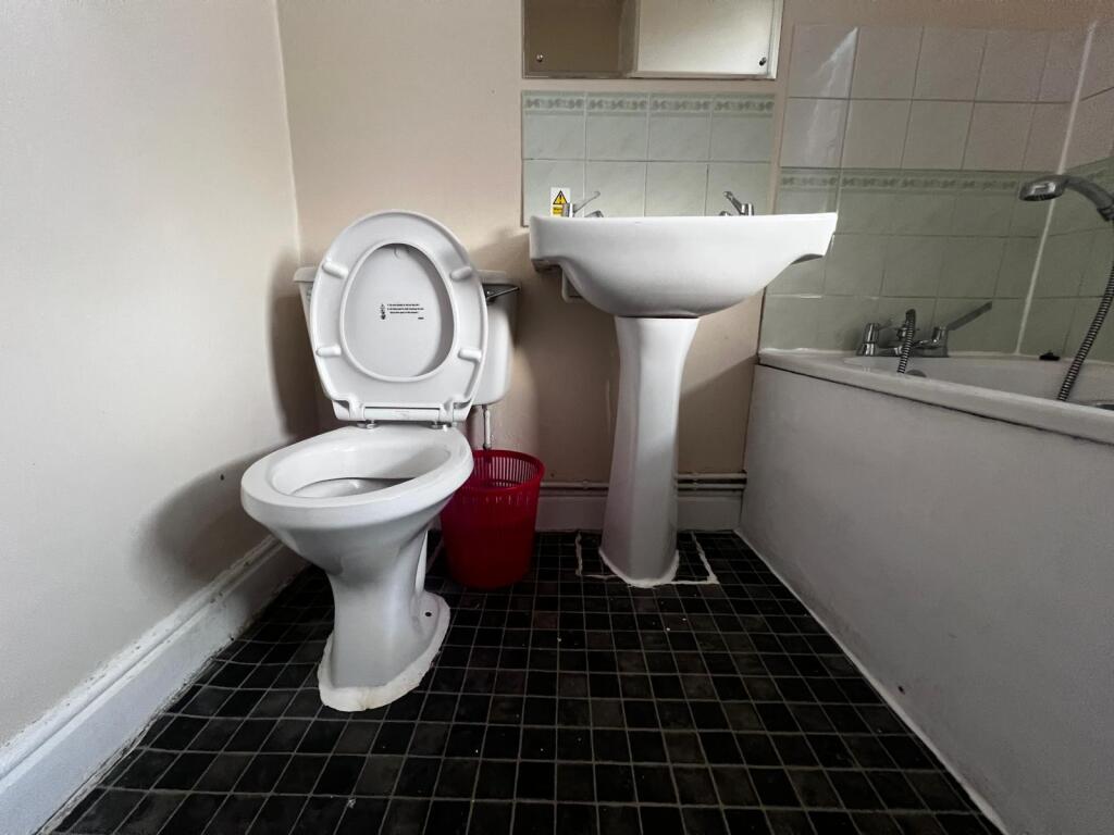 Additional image 9 of 28 Queens Road, Beckenham, Greater London, BR3