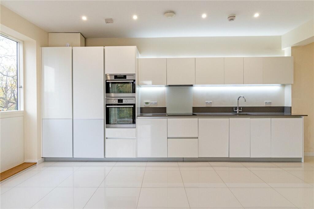 Additional image 6 of Seekings Close, Trumpington, Cambridge, CB2