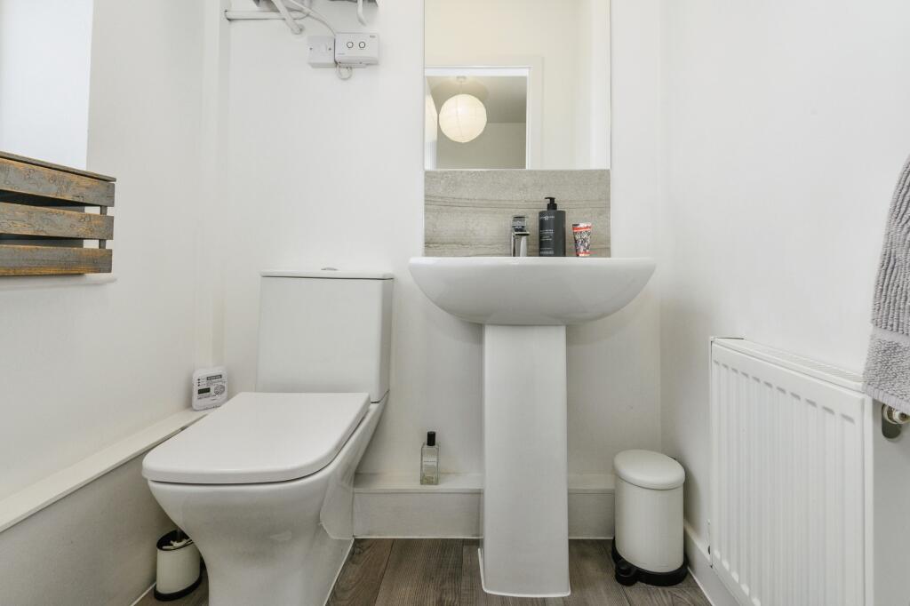 Additional image 8 of Willow Street, Cleckheaton, BD19