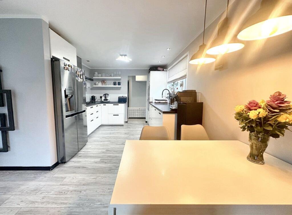 Additional image 4 of Sutton Avenue, Peacehaven, BN10 7NY