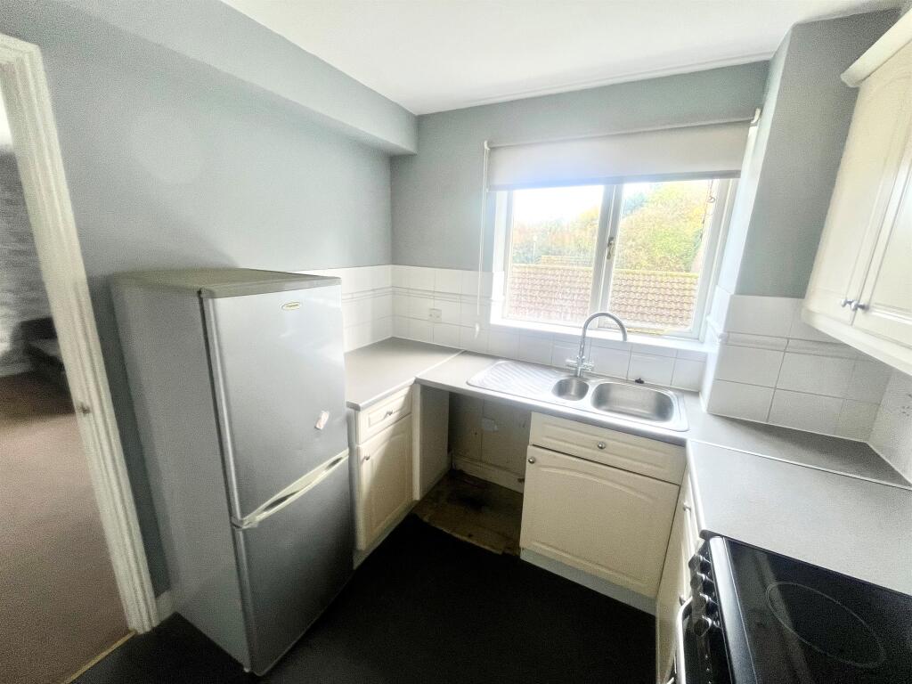 Additional image 4 of Horn Book, Saffron Walden