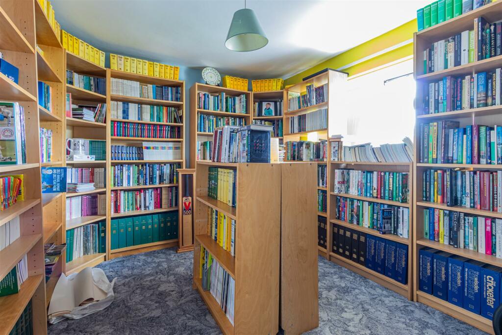 Additional image 19 of Woolaston Avenue, Lakeside, Cardiff