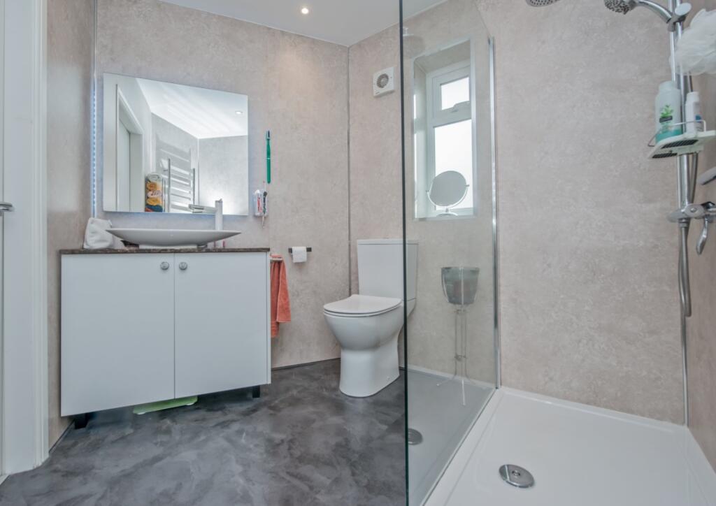 Additional image 15 of Whitehall Road, Wyke, BD12