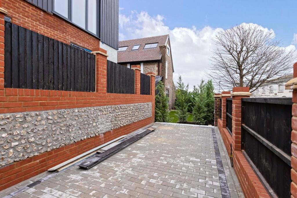 Additional image 16 of Mile Oak Road, Portslade, Brighton