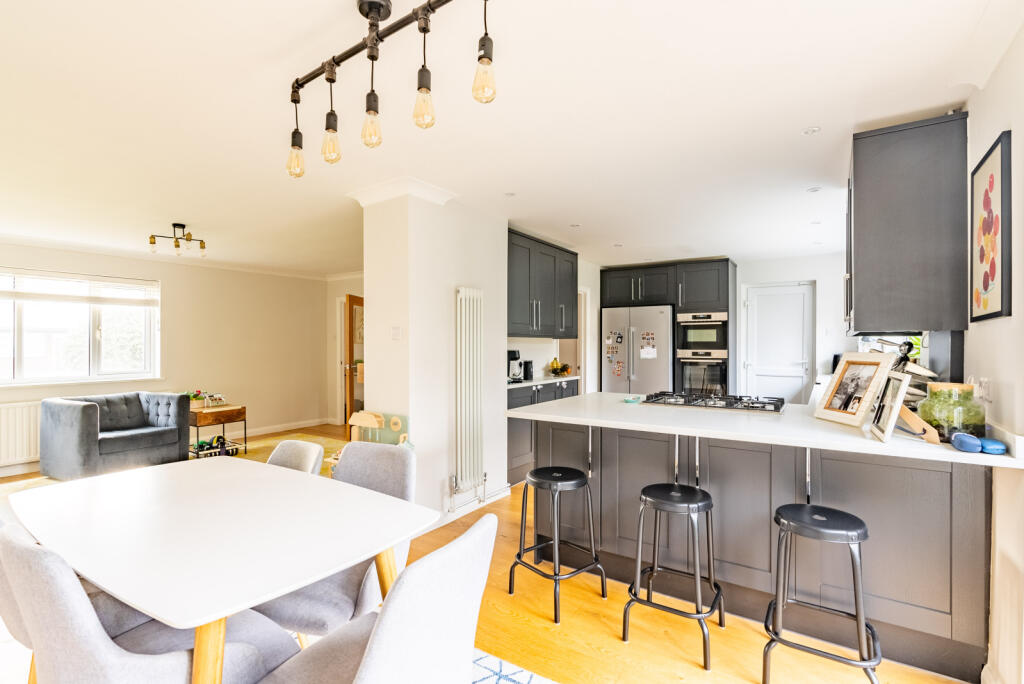 Additional image 9 of Cuckmans Drive, St. Albans, Hertfordshire, AL2