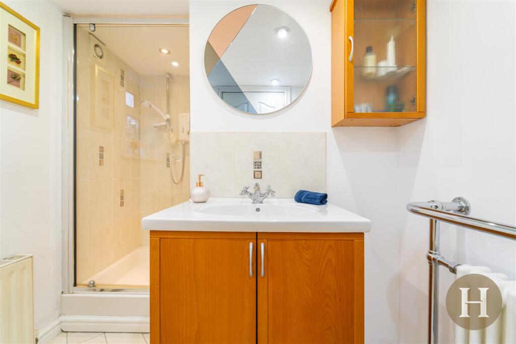 Additional image 37 of Gilmorton Close, Harborne, Birmingham, B17