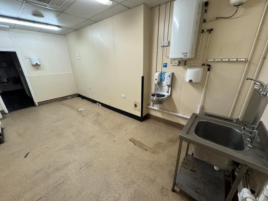 Additional image 6 of 237 High Street, Erdington, Birmingham, B23 6SS