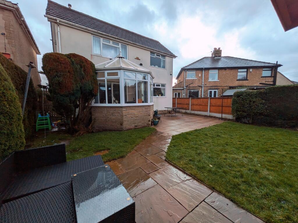 Additional image 25 of Reevy Drive, Bradford, BD6