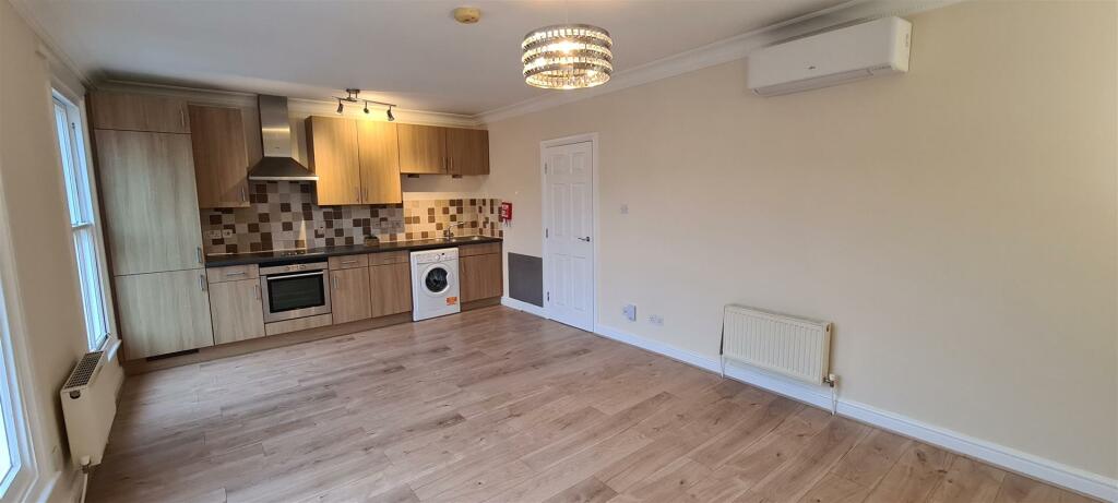 Additional image 3 of Flat 7, 4 The Mews, Norwich Street, Cambridge