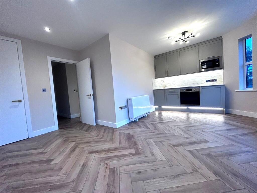Additional image 4 of Steyning Court, Hove