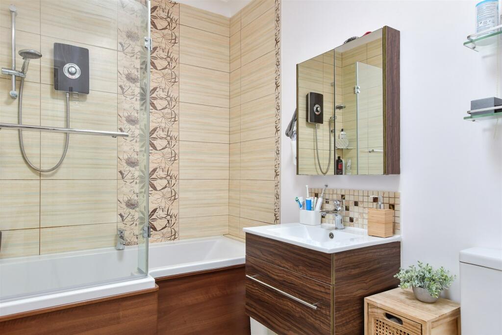 Additional image 7 of The Esplanade, Telscombe Cliffs, Peacehaven, East Sussex