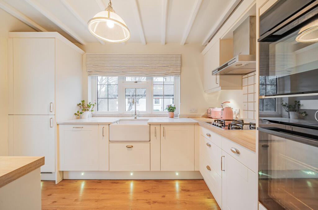 Additional image 4 of Hilda Vale Road, Farnborough, Orpington, Kent, BR6