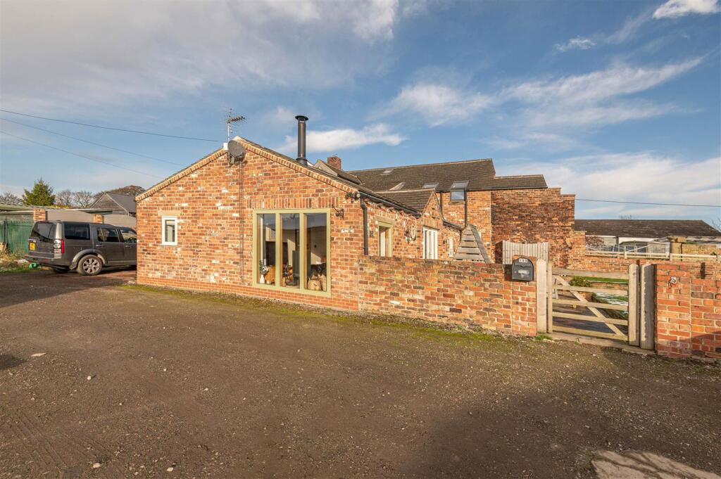 Additional image 17 of Latham Lane, Gomersal, Cleckheaton