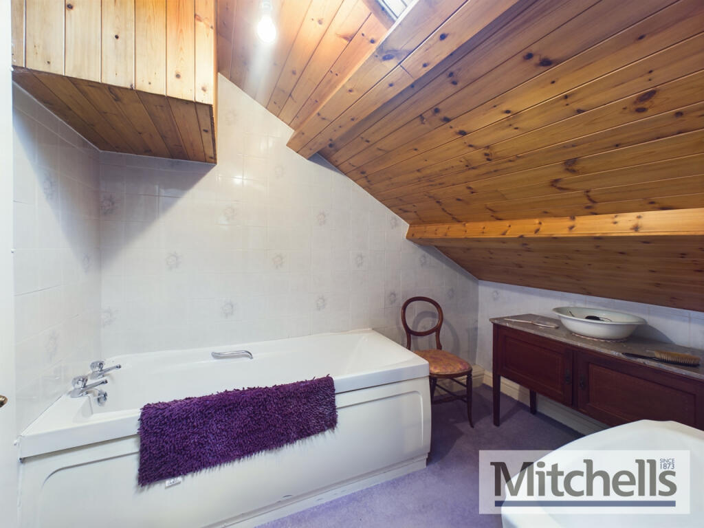 Additional image 10 of Mid Farm, Newtown, CA7