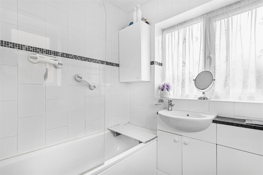 Additional image 16 of Orchard Way, Burwell