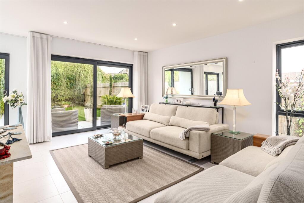 Additional image 32 of Pebble Lane, Ferring, West Sussex, BN12