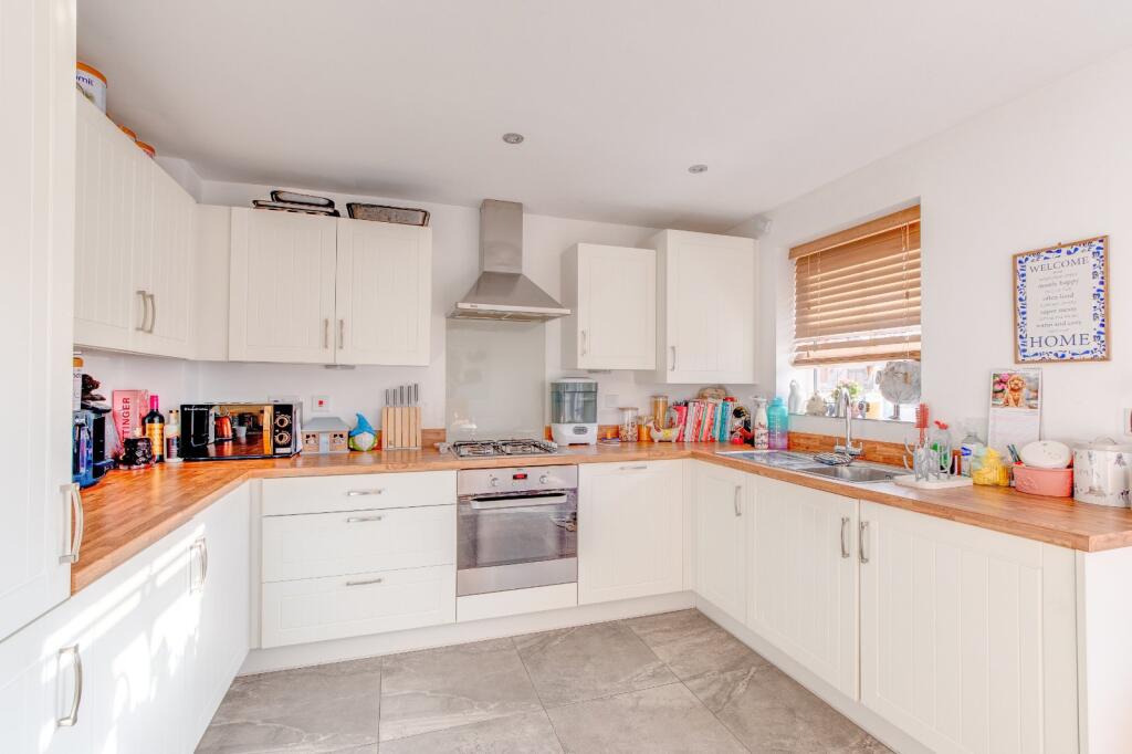 Additional image 4 of Oakdale Close, Wirehill, Redditch, B98