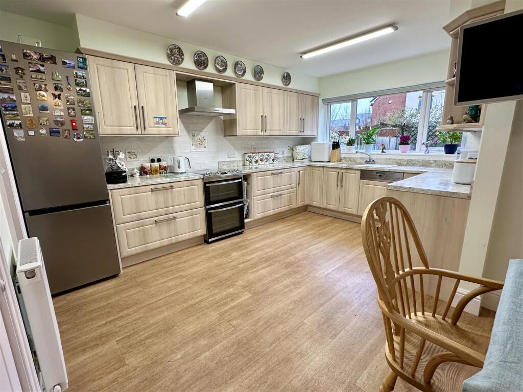 Additional image 11 of Holt Gardens, Studley