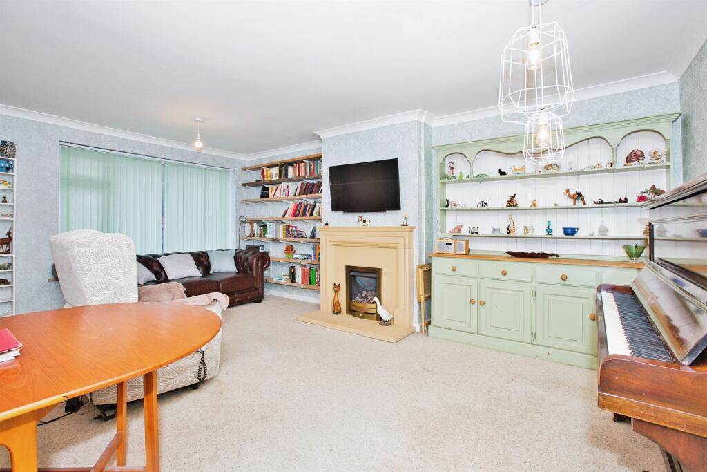 Additional image 17 of Willow Road, Yeovil