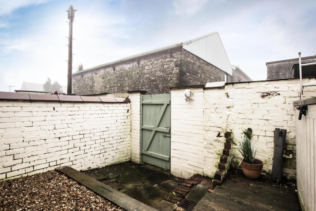 Additional image 20 of Earnsdale Road, Darwen