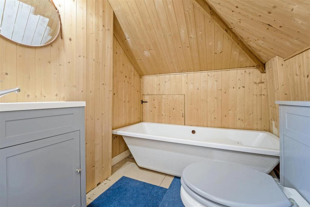 Additional image 17 of Spring Hill, Worle Hillside - DETACHED BUNGALOW WITH ANNEX