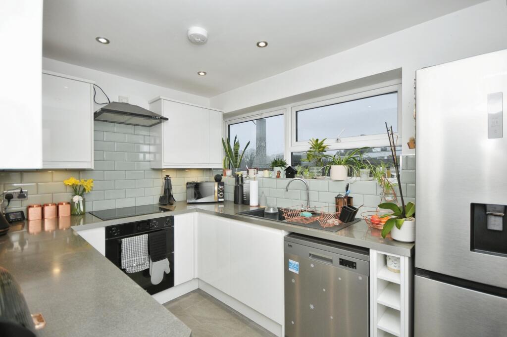 Additional image 15 of Martins Close, West Wickham, BR4