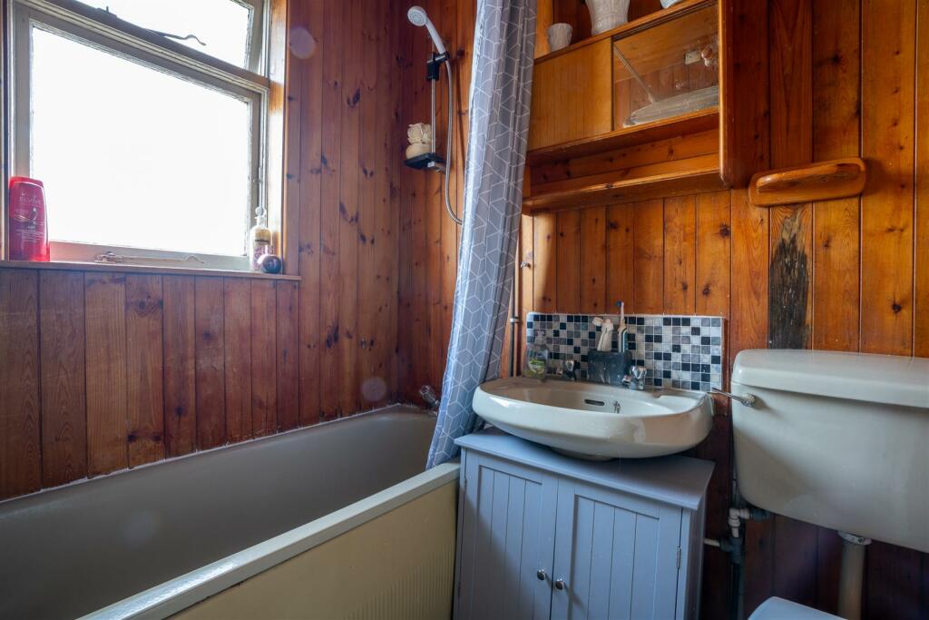 Additional image 14 of Avondale Crescent, Grangetown, Cardiff